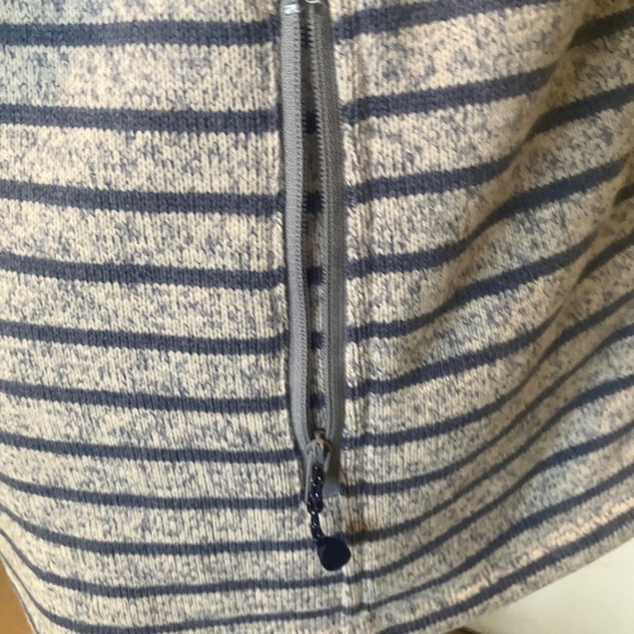 Vineyard Vines Gray with Navy Blue Stripes Vest Size M - Picture 5 of 10